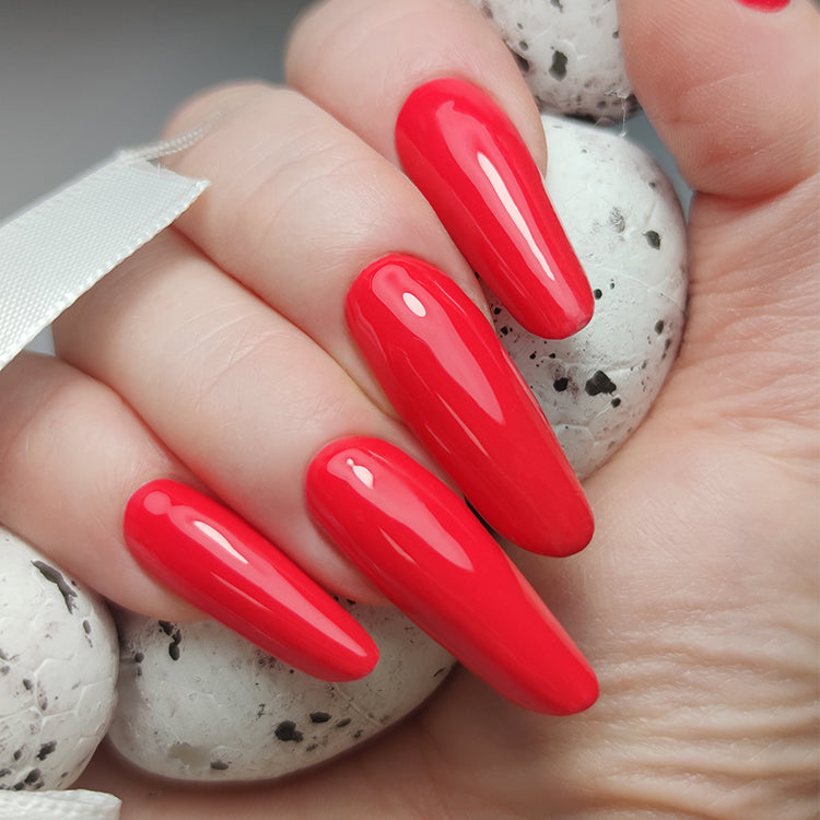 354 Maddie Гел Лак Червен 8g