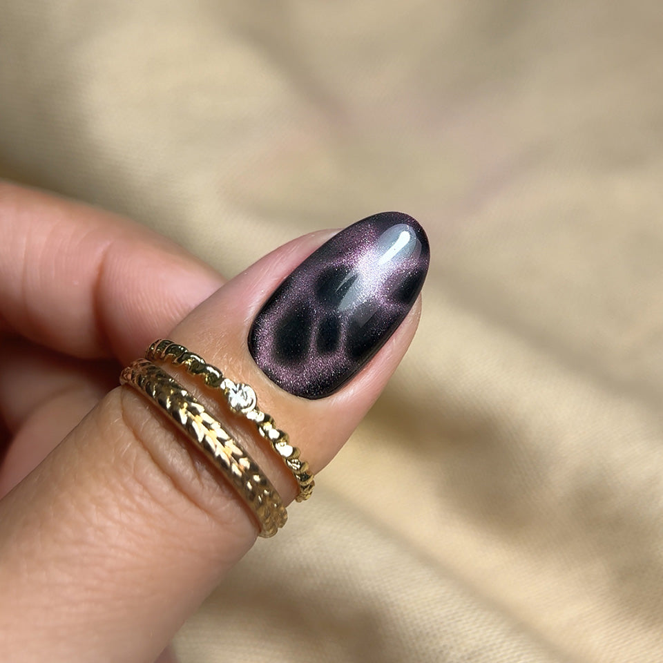 570 Nebula Kiss gel polish 10g