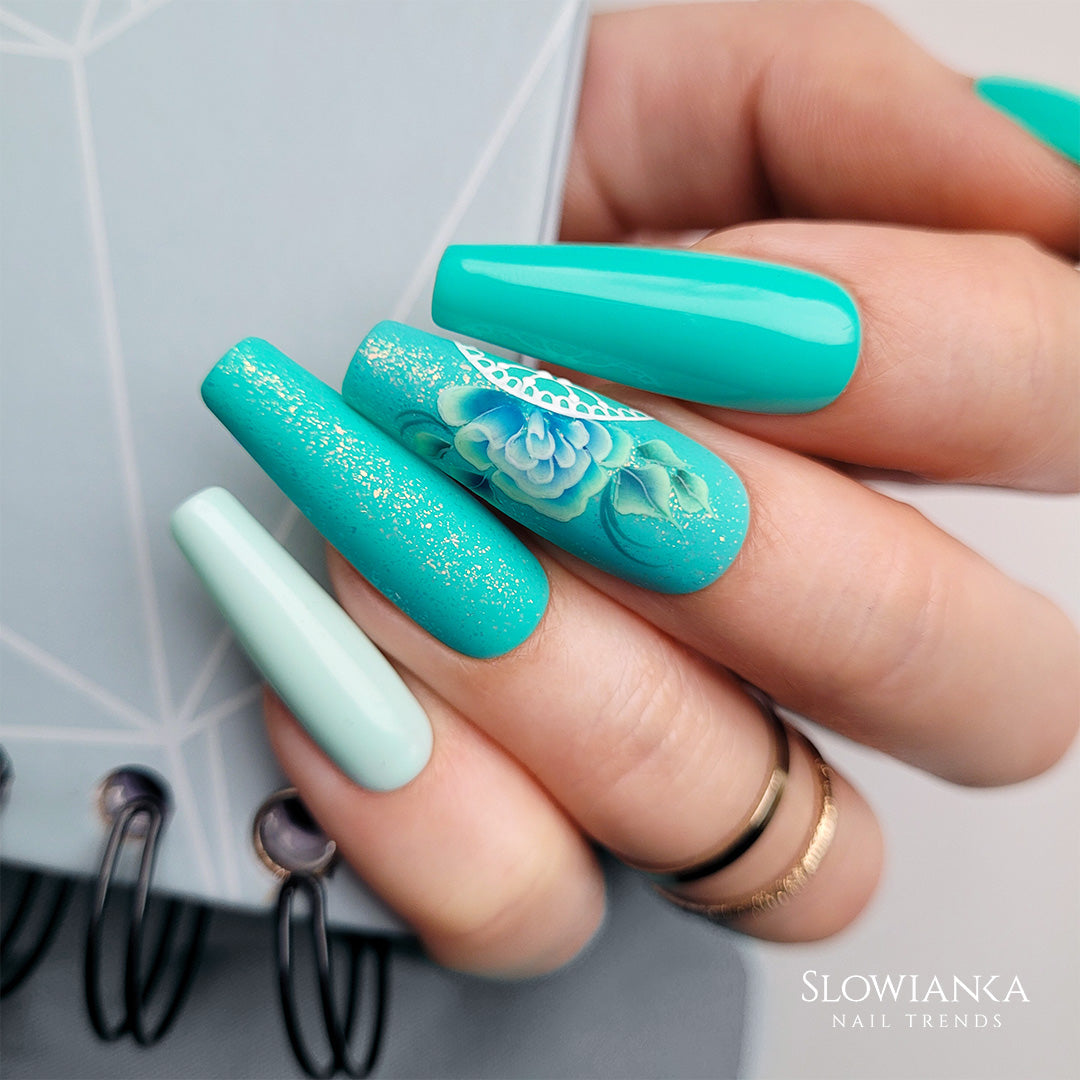 370 Minty Aura Гел Лак Син 8g